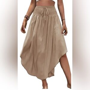 Light pink skirt. Size L